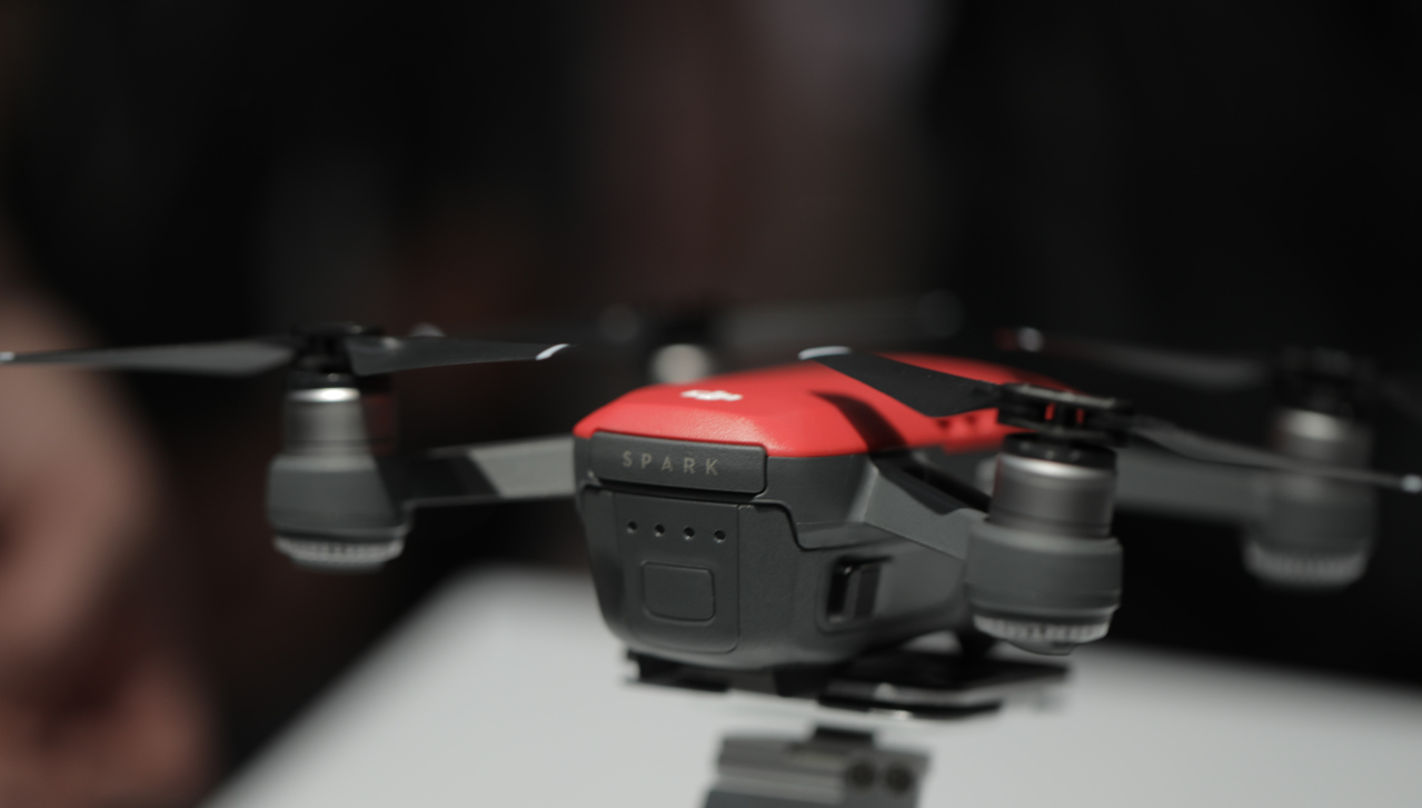 DJI’dan El Hareketleri İle Kontrol Edilebilen Mini Drone Spark